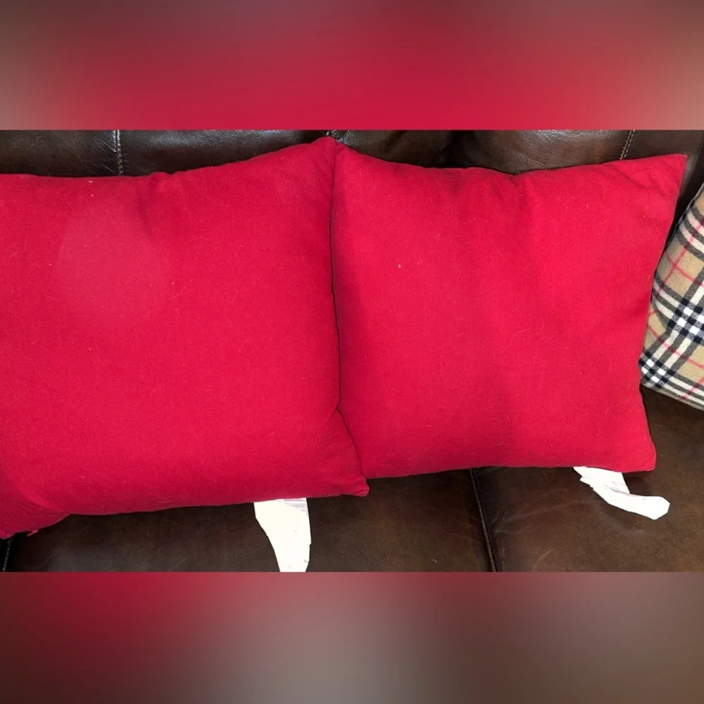 RAE DUNN Red ‘Merry Christmas’ Holiday/Seasonal Throw Pillows Set of 2